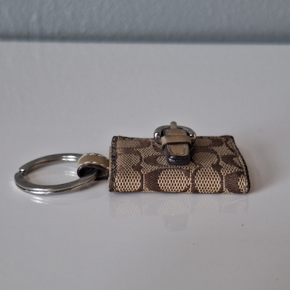 Vintage Coach Picture Frame Signature Brown Snap Buckle Y2K Keychain Dual Photo - Picture 8 of 10